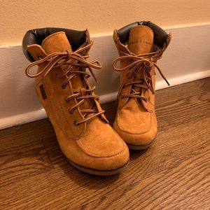 Fall/Winter Wedge Heel Boot